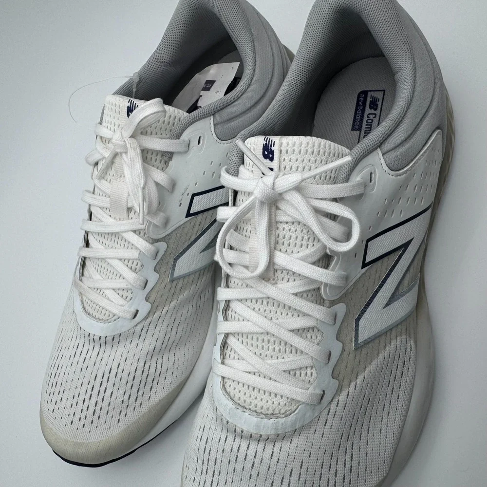 New Balance 520v7 White Gray Running Shoes Men's 14 4E Extra Wide M520RW7